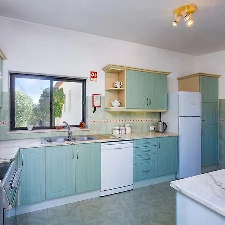 Spacious 3 Bed In National Park Near Vila do Bispo